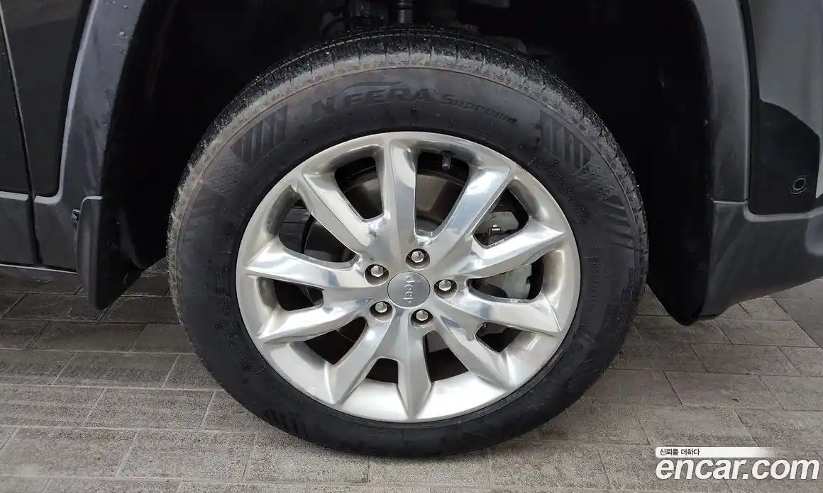 Jeep Cherokee 2015 2.0 гидро в Москве № 232610, фото 5