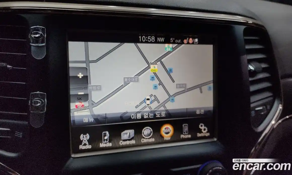 Jeep Cherokee 2015 3.0 гидро в Москве № 232778, фото 15