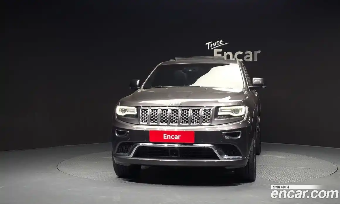 Jeep Cherokee 2015 3.0 гидро в Москве № 232778, фото 3