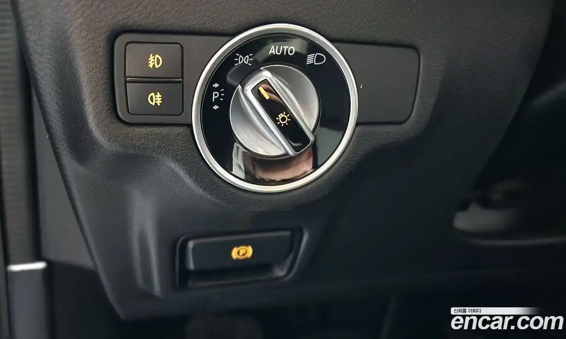 Infiniti Q30 2018 2.0 гидро в Москве № 245025, фото 18