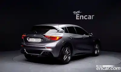 Infiniti Q30 2018 2.0 гидро в Москве № 245025, миниатюра 2