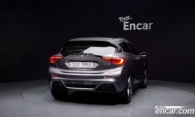 Infiniti Q30 2018 2.0 гидро в Москве № 245025, миниатюра 4