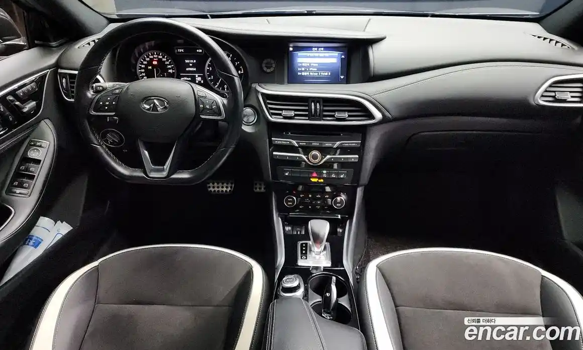 Infiniti Q30 2018 2.0 гидро в Москве № 245025, фото 7