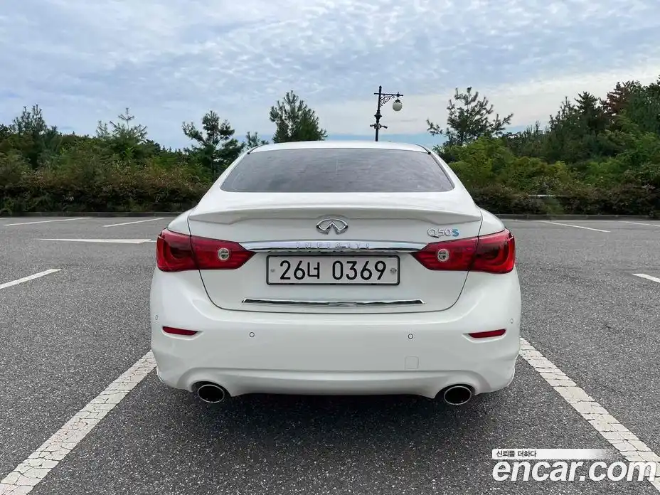 Infiniti Q50 2015 3.5 гидро в Москве № 249178, фото 4