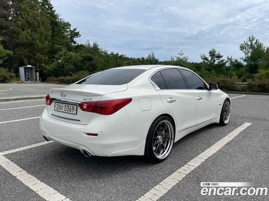 Infiniti Q50 2015 3.5 гидро в Москве № 249178, фото 5