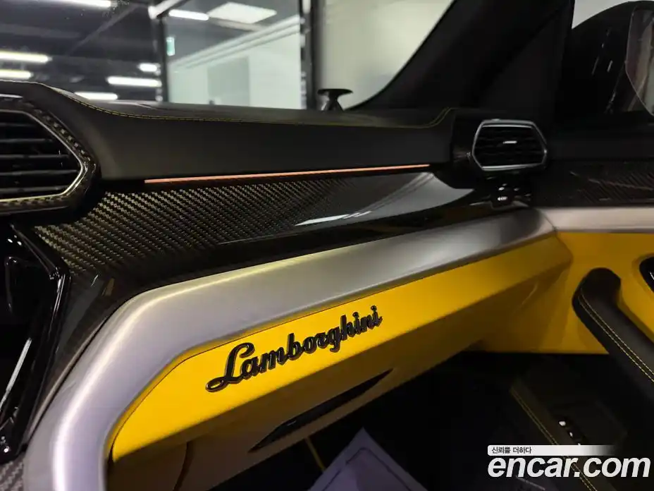 Lamborghini Urus 2024 4.0 гидро в Москве № 256308, фото 16