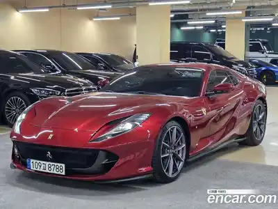 Ferrari 812, 2021