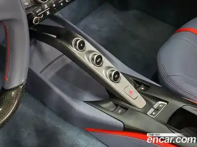 Ferrari 812 2021 6.5 гидро в Москве № 263213, миниатюра 9