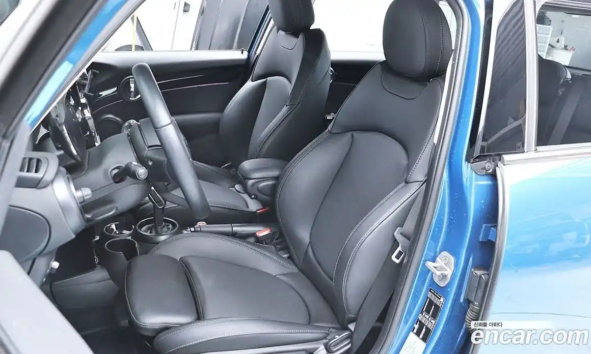 Mini Cooper 2021 2.0 гидро в Москве № 274225, фото 15