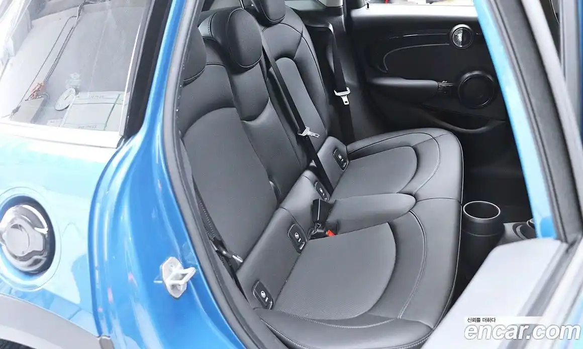Mini Cooper 2021 2.0 гидро в Москве № 274225, фото 17