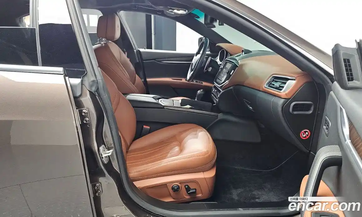 Maserati Ghibli 2016 3.0 гидро в Москве № 282755, фото 11