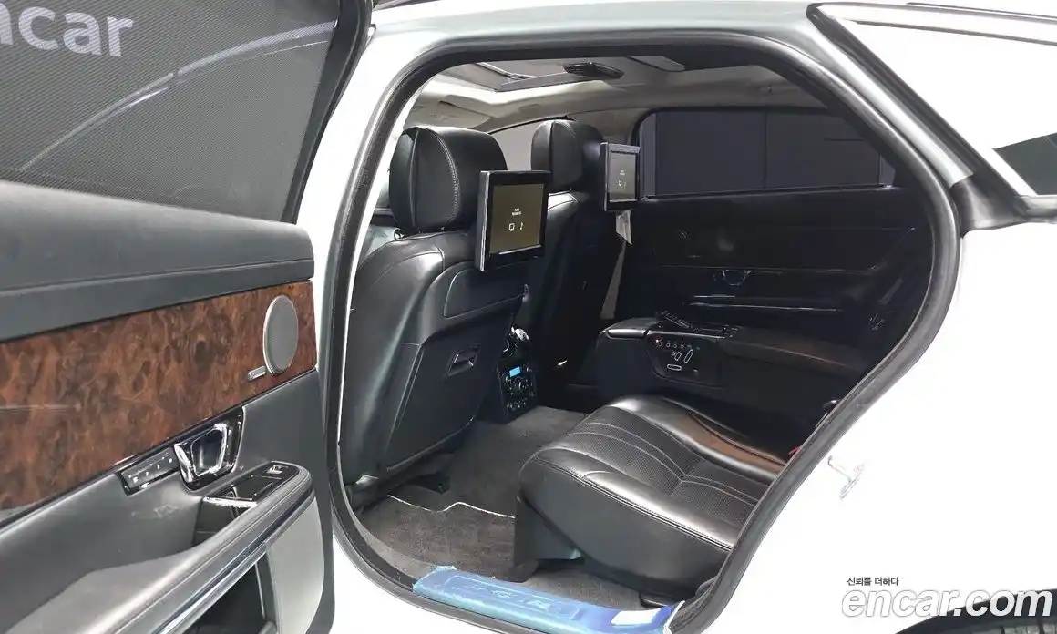 Jaguar XJ 2015 3.0 гидро в Москве № 283823, фото 12