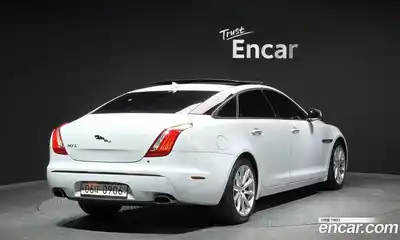 Jaguar XJ 2015 3.0 гидро в Москве № 283823, миниатюра 2