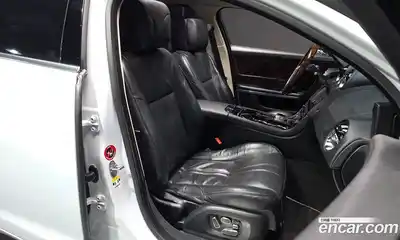 Jaguar XJ 2015 3.0 гидро в Москве № 283823, миниатюра 10