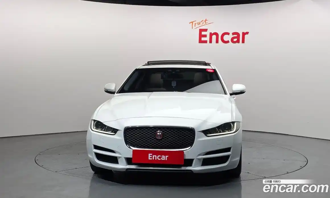 Jaguar XE 2016 2.0 гидро в Москве № 295826, фото 3