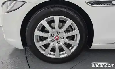 Jaguar XE 2016 2.0 гидро в Москве № 295826, миниатюра 5