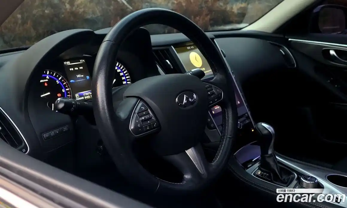 Infiniti Q50 2015 2.1 гидро в Москве № 295916, фото 9