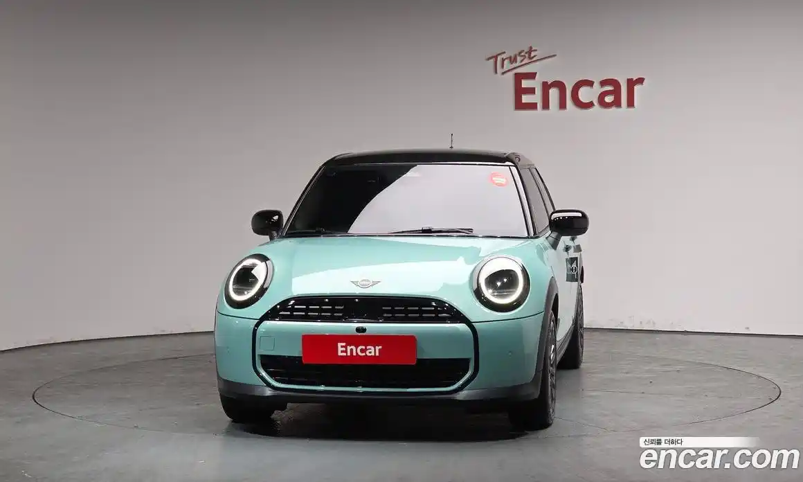Mini Cooper 2025 2.0 гидро в Москве № 299125, фото 3
