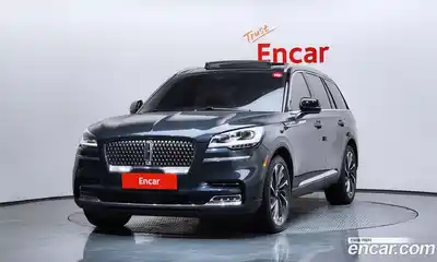 Lincoln Aviator, 2023
