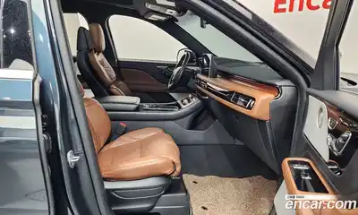 Lincoln Aviator 2023 3.0 гидро в Москве № 304074, миниатюра 11