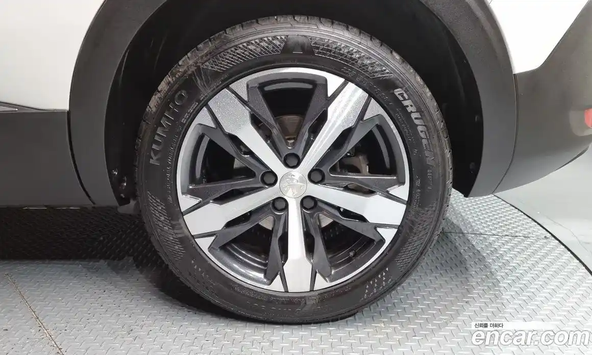 Peugeot 5008 2021 1.5 гидро в Москве № 305813, фото 5