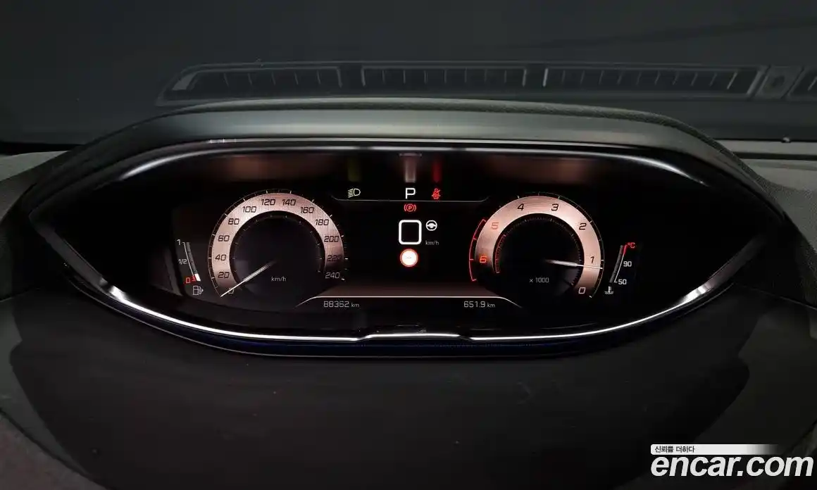 Peugeot 5008 2021 1.5 гидро в Москве № 305813, фото 8