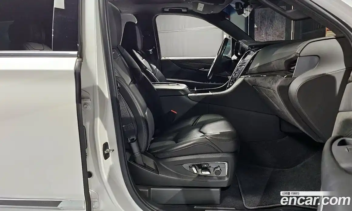 Cadillac Escalade 2019 6.2 гидро в Москве № 306571, фото 11