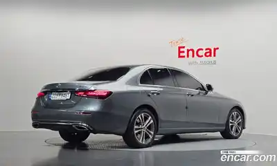 Mercedes-Benz E-Class 2022 2.0 гидро, миниатюра 2