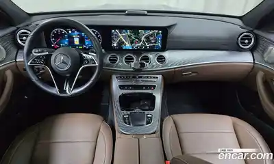Mercedes-Benz E-Class 2022 2.0 гидро, миниатюра 7