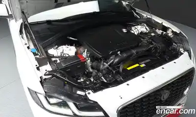 Jaguar F-Pace 2023 2.0 гидро в Москве № 331359, миниатюра 6