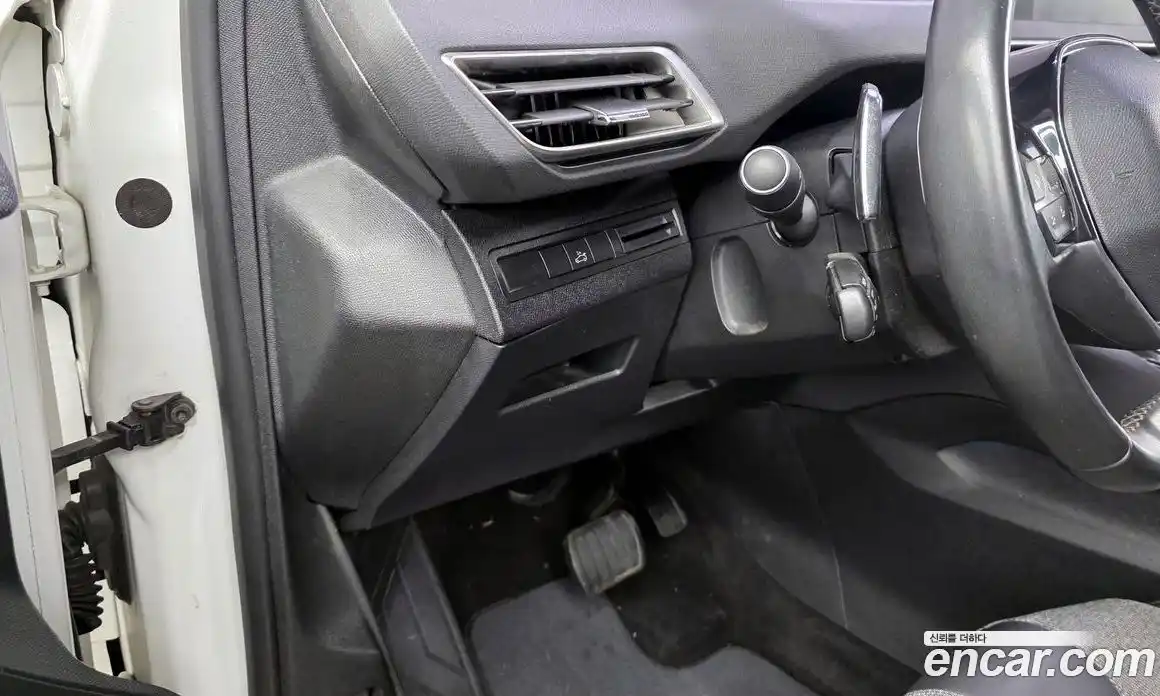 Peugeot 5008 2019 1.5 гидро в Москве № 336204, фото 17