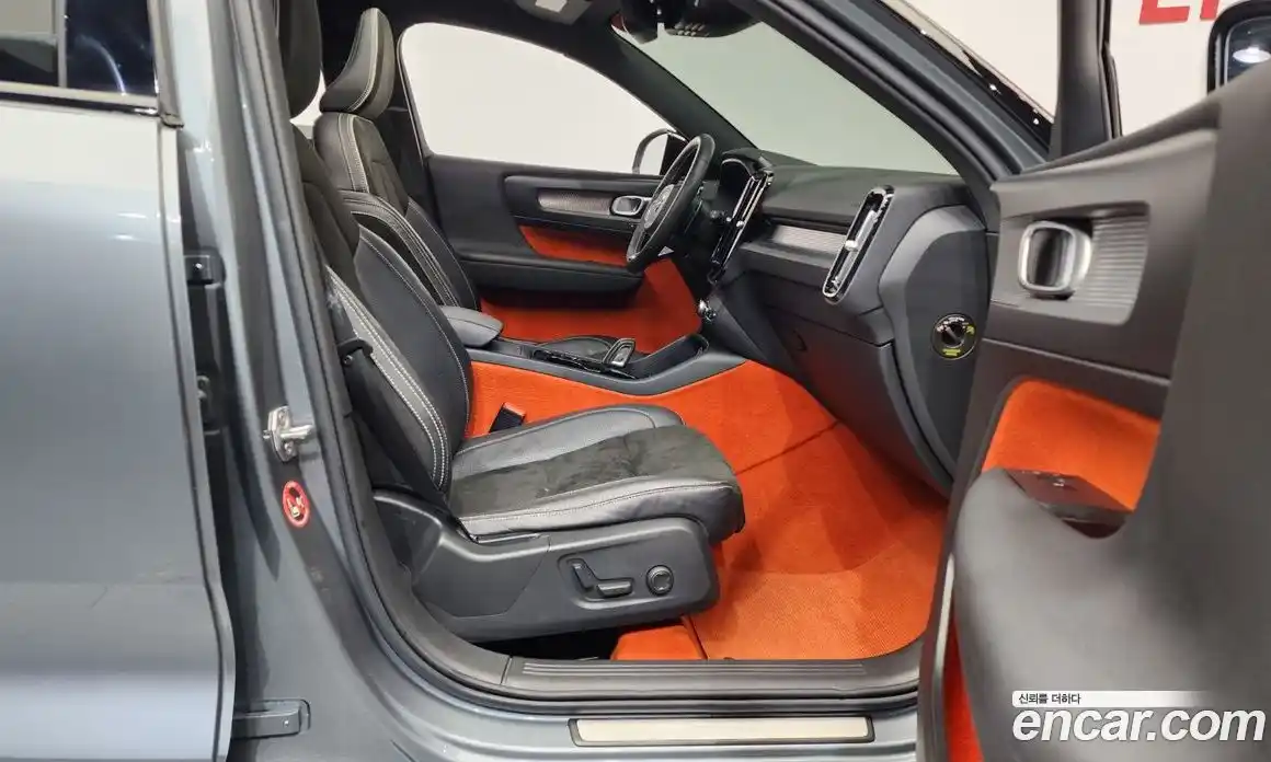 Volvo XC40 2018 2.0 гидро в Москве № 344107, фото 11
