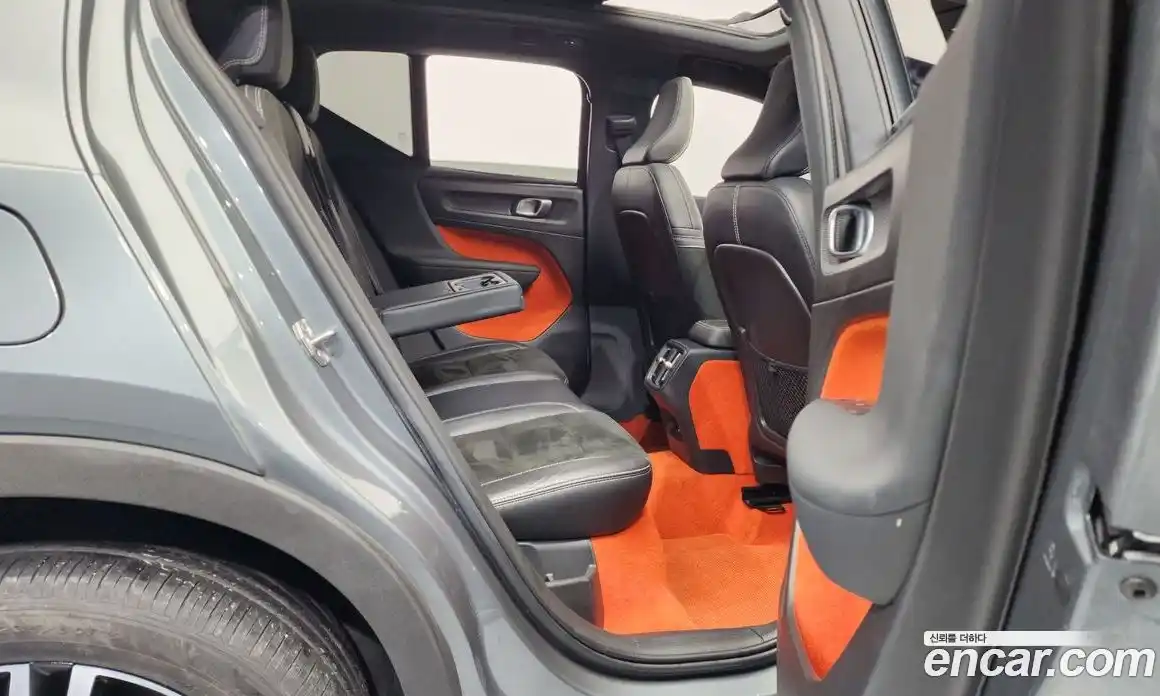 Volvo XC40 2018 2.0 гидро в Москве № 344107, фото 12