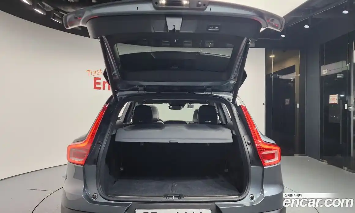 Volvo XC40 2018 2.0 гидро в Москве № 344107, фото 20