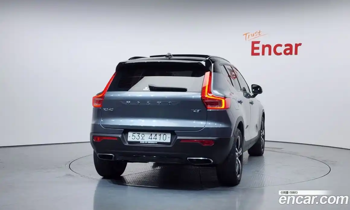 Volvo XC40 2018 2.0 гидро в Москве № 344107, фото 4