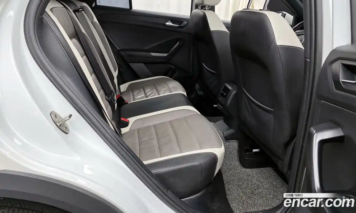 Volkswagen T-Roc 2021 2.0 гидро в Москве № 382976, фото 12