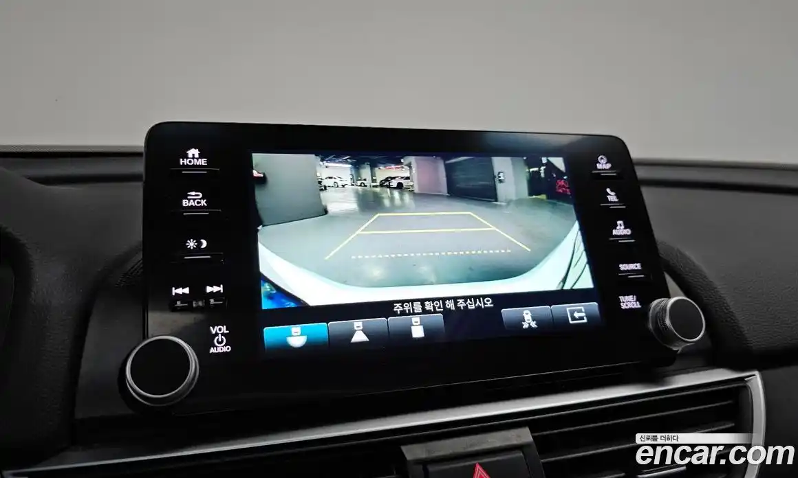 Honda Accord 2021 1.5 гидро в Москве № 402424, фото 15