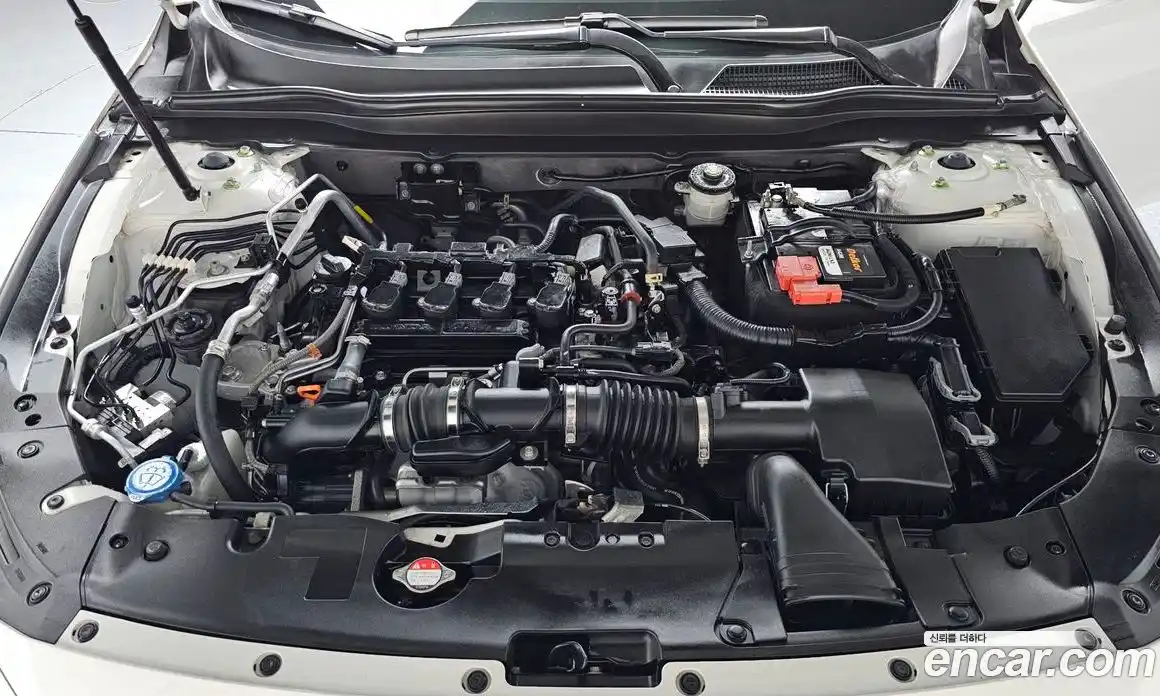 Honda Accord 2021 1.5 гидро в Москве № 402424, фото 6