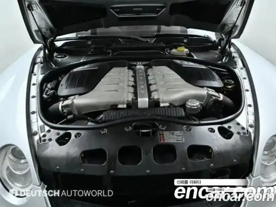 Bentley Flying Spur 2006 6.0 гидро в Москве № 406616, фото 6