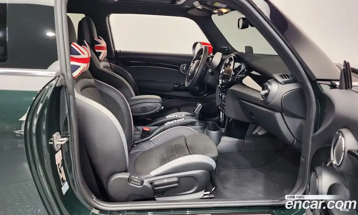 Mini Cooper 2024 2.0 гидро в Москве № 416842, фото 11