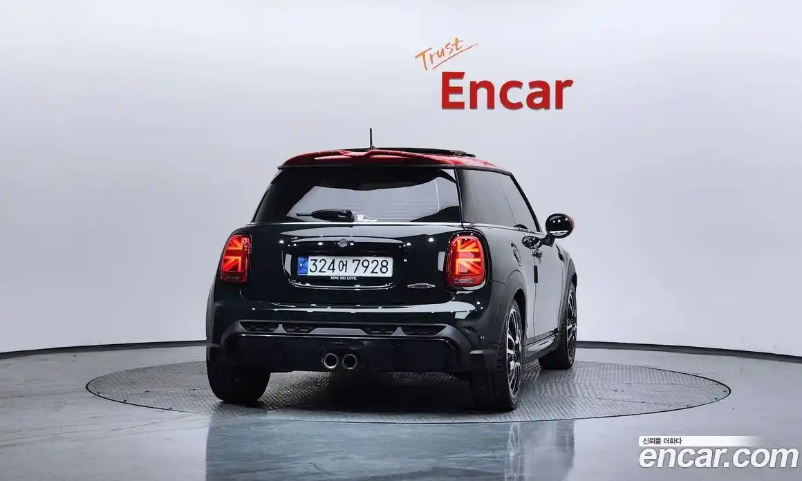 Mini Cooper 2024 2.0 гидро в Москве № 416842, фото 4