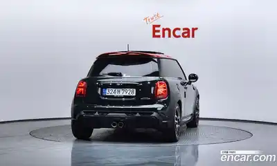 Mini Cooper 2024 2.0 гидро в Москве № 416842, миниатюра 4