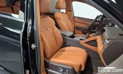 Bentley Bentayga 2023 4.0 гидро в Москве № 418260, миниатюра 12