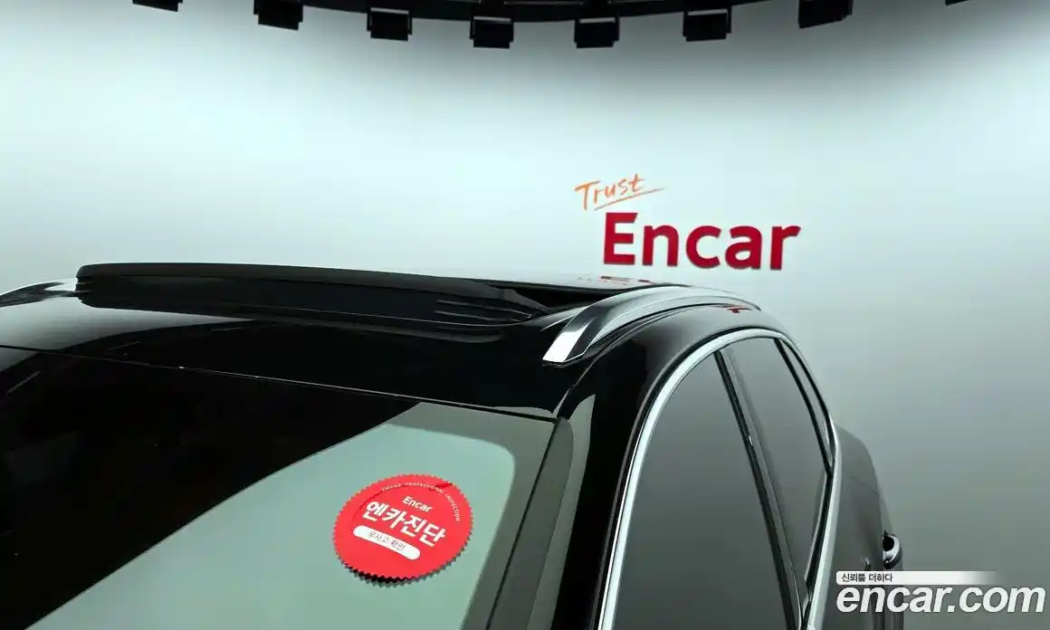 Bentley Bentayga 2023 4.0 гидро в Москве № 418260, фото 20