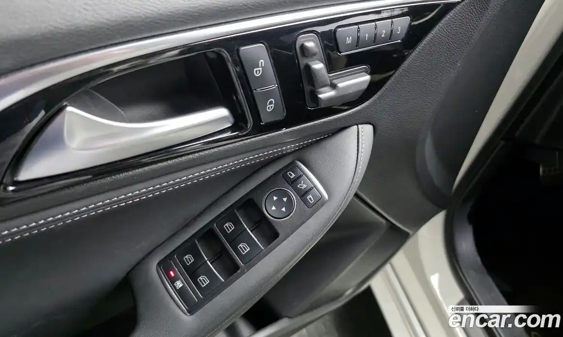 Infiniti Q30 2017 2.0 гидро в Москве № 500374, фото 14