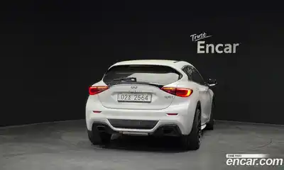 Infiniti Q30 2017 2.0 гидро в Москве № 500374, миниатюра 4