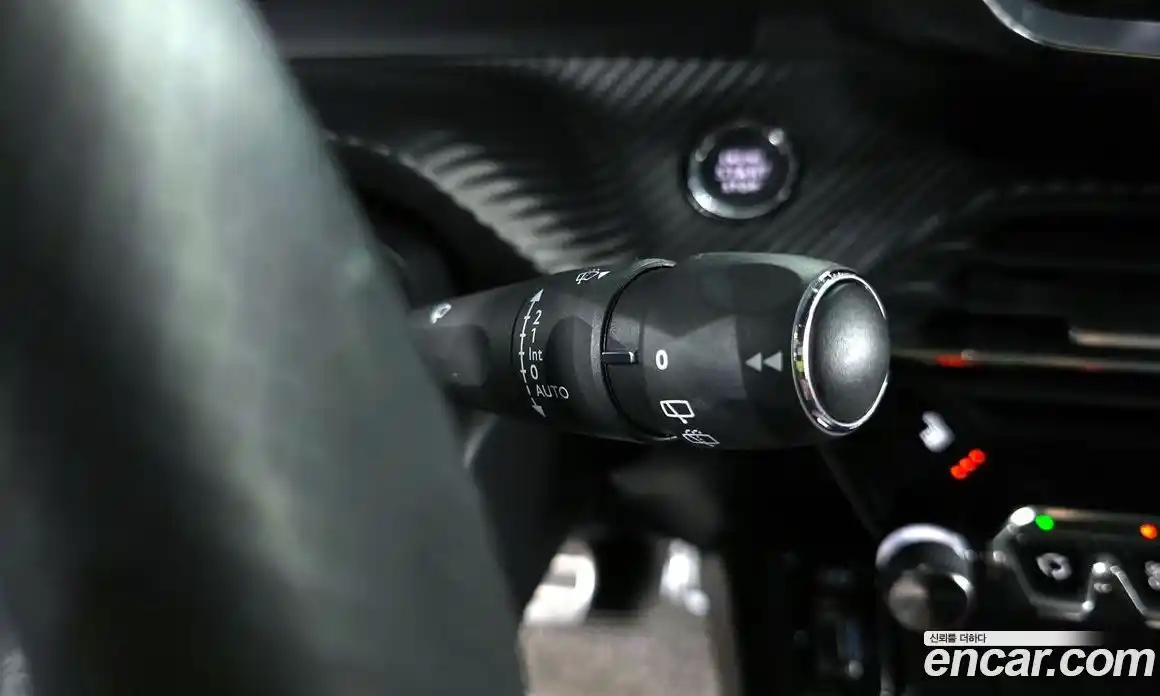 Peugeot 2008 2021 1.5 гидро в Москве № 500488, фото 18