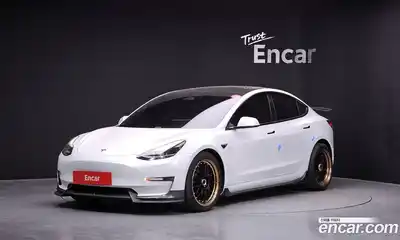 Tesla Model 3, 2021