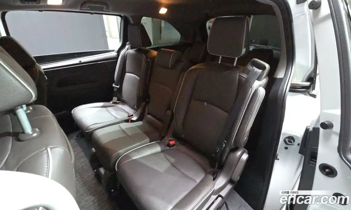 Honda Odyssey 2021 3.5 гидро в Москве № 584600, фото 12