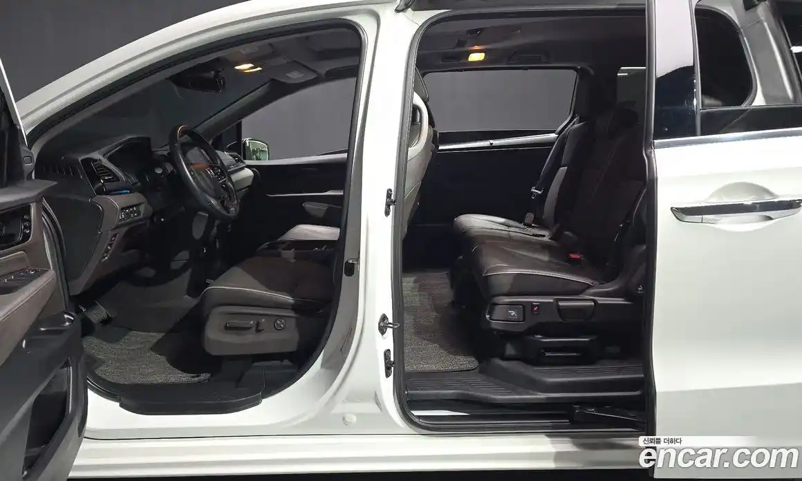 Honda Odyssey 2021 3.5 гидро в Москве № 584600, фото 10